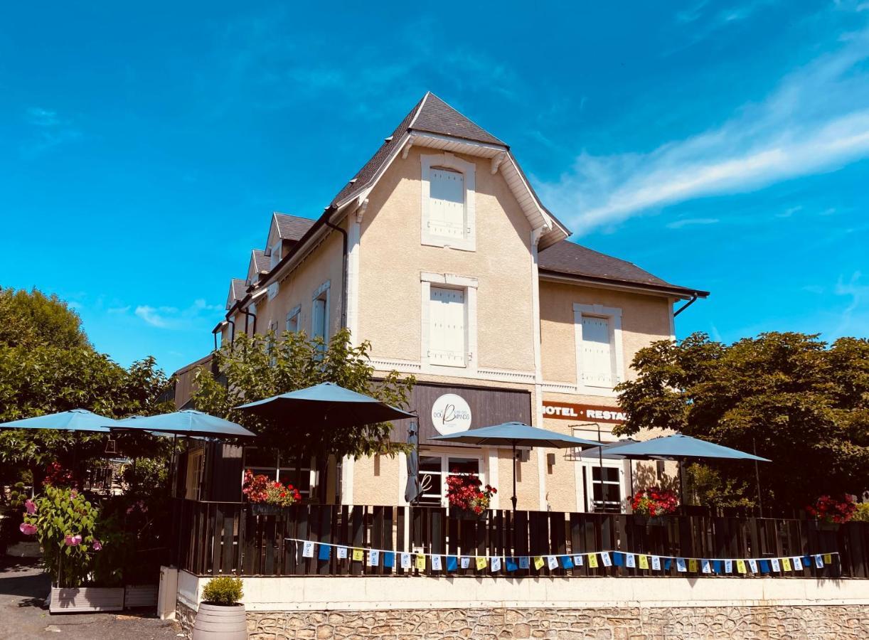 Hotel Restaurant Le Relais Des Gourmands Gramat Exterior photo